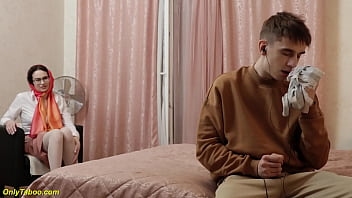 Big Dick Destroyed Small Stepmom Anus