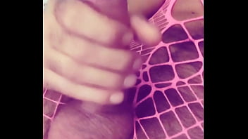 Je Me Branle Habillé Comme Une Chienne