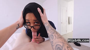 Tiny Muslim Resident Takes Care Of Patient’ Needs