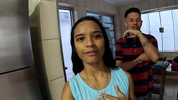 Jasmine Santanna Levou Fã Para Um Banho