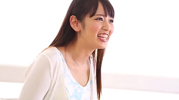 募集ちゃん 074 かんな 21歳 大学生 フェラをして貰えば、喉奥まで咥えこんでジュポジュポと厭らしい音を立てながら何度もストロークしてくれる。たまらずバックで挿入すればトロトロのおま○こはすんなりと僕のおち○ぽを咥えこんで締め付けてくる