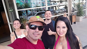 Elisa E Dinni Fazendo Ménage