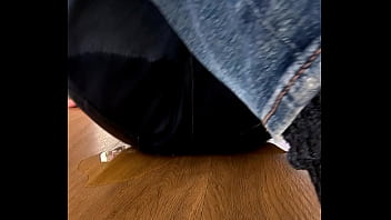 Peeing In My Pants – wetting-pants, wetting-floor, peeing-in-my-pants, peeing-in-living-room – Video 821252