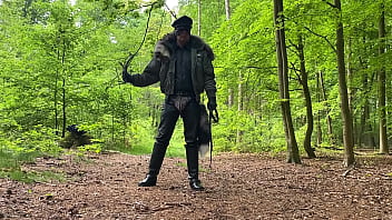 Blackleatherhands – gay, whip, leather, fur, sadist – Video 1032416