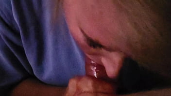 Amateur Wife Gives Sloppy Fruit Roll-up Blowjob