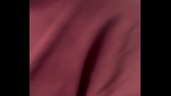 DUYNOW трахает стену под смех тёлок