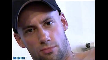 Delivery Guy Got A Good Tip And A Good Wank.