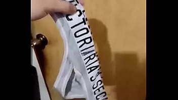 Deliciosa Tanga De Mi Amiga Encontrada En Su Bolso