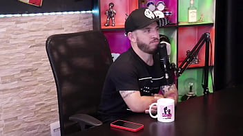 Os Pais Não Sabem Que Ele Faz Pornografia, E O Preconceito Por Ser Anão… – Pitoco