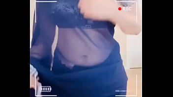 Desi Girl Stripping – boobs, cleavage, navel, natural-tits, saree-strip – Video 1003846