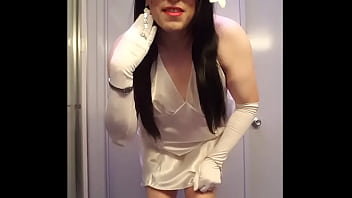 Marilyn Dreams Outfit Video…