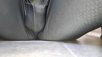 Giant Macro Spiderman Incredible Views