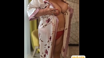 Anal Fingering This Fat Ass Lady And Solo Orgasm Next.