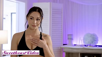 Aidra Fox Pours Oil On Skylar Snow’ Ass She Then Massages It Until She Becomes Wet – Sweet Heart Video