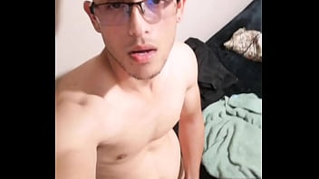 Venezolano Dándose La Paja Bien Rico