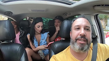 Gabriela Andrade Na Sua Estreia Por Trás Das C_meras