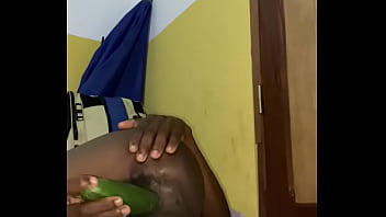 Chatte Poilue En Chaleur N_attend Pas