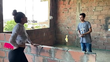 Mi Vecino Me Ayuda Con Daños De La Luz Y Le Doy Las Gracias Con Sexo