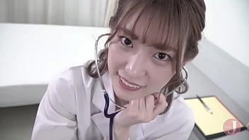 Too Sexy Female Doctor, Akari Mitani