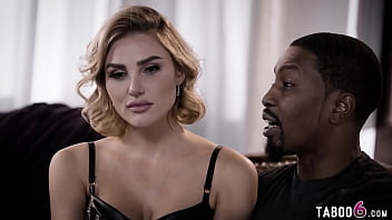 Camgirl Kenzie Anne Invites Friend Kenna James For An Interracial Threesome