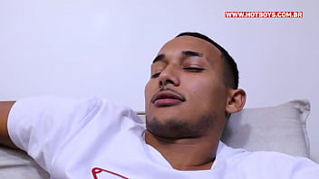 Enganei Os Heteros Para Eles Me Comerem