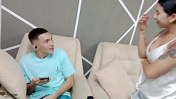 La Madrastra Ayuda A Su Hijastro Con Su Problema De Erección Historia Completa