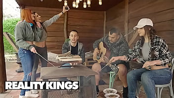 Mina Von D Goes After Raul Costa To See What He’ Doing And Not Expect His Dick Is Waiting For Her – Reality Kings