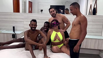 Suruba Com A Casada Com Corno Assistindo