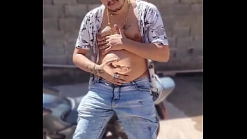 O Motoboy Da Favela Com O Pau Molhado De Suor