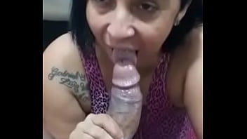 Mi Vecina Destacándose Mamando Guevo