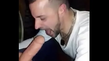 Argentino Haciendo Garganta Profunda