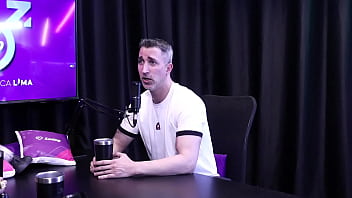 O Fetiche Dele é Ver A Mulher Dando Para Outro Homem, Goza Para Isso – Gustavo Asbach (sheer/red)