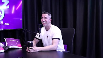 Sem Sentimento O Pau Dele Não Funciona, E Já Broxou Uma Vez No Hotel – Gustavo Asbach (sheer/red)