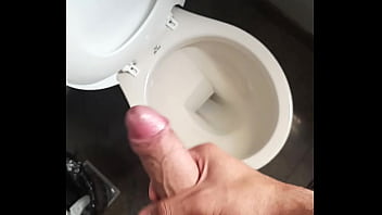 Batendo Uma No Serviço – safado, novinho – Video 923100