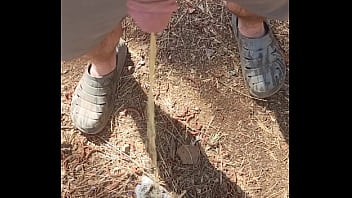 Kaso221 – Short Outdoors Pee