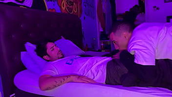 Acordei Meu Amigo Com O Melhor Boquete – Gabriel Martins