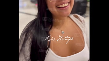 Kriss Hotwife – Short Curto Pelo Shopping