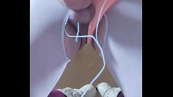 E-stim Cumshot - cumshot, solo, crossdresser, soloboy, e-stim - Video 889026