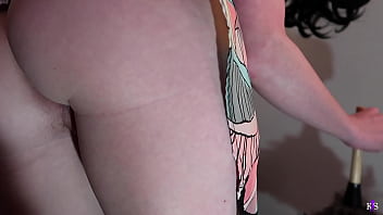 Step-mommy’ Voyeuristic View