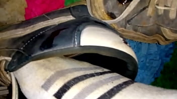 Tirando Cuspindo T_nis Vans Detonados