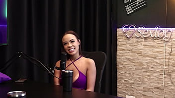 O Fetiche Dela é Ser Amarrada, Prefere Curto E Grosso, Tem Curiosidade De Ir No Swing E Seu Cliente De Pau Pequeno… – Alice Vasconcelos (sheer/red)