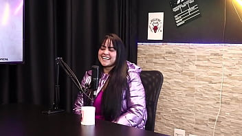 Era Menor Quando Foi Enviar Um Nude Para O Namorado, Mas Caiu Na Internet – Pamela Sagaz (sheer/red)