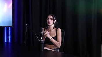 O Ex-namorado Ensinou Ela Como Dar O Cu, E O Prazer No Anal – Debora Andrade (sheer/red)