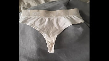 Otra Paja En La Tanga De Mi Vecina