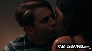 Familybangs.com ⭐ Streching His Stepsister’ Ebony Hole, Nathan Bronson, Harley Haze