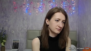 Amateur Solo Babe Show Bra On Webcam