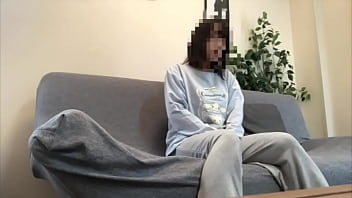 【素人】朝起きて可愛い部屋着で新しいおもちゃを使ってオナニーしちゃった – Amateur-asian-japanese