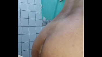 Esperando Alguien Me Penetre Rico