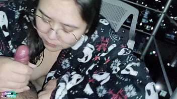 Deliciosa Mamada Al Aire Libre En El Balcon (me Encanta El Exhibicionismo)