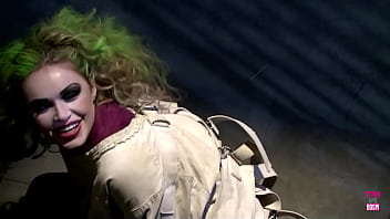 Joker Fucks Harley Quinn And Catwoman With A Big Cock In A Fantastic Threesome